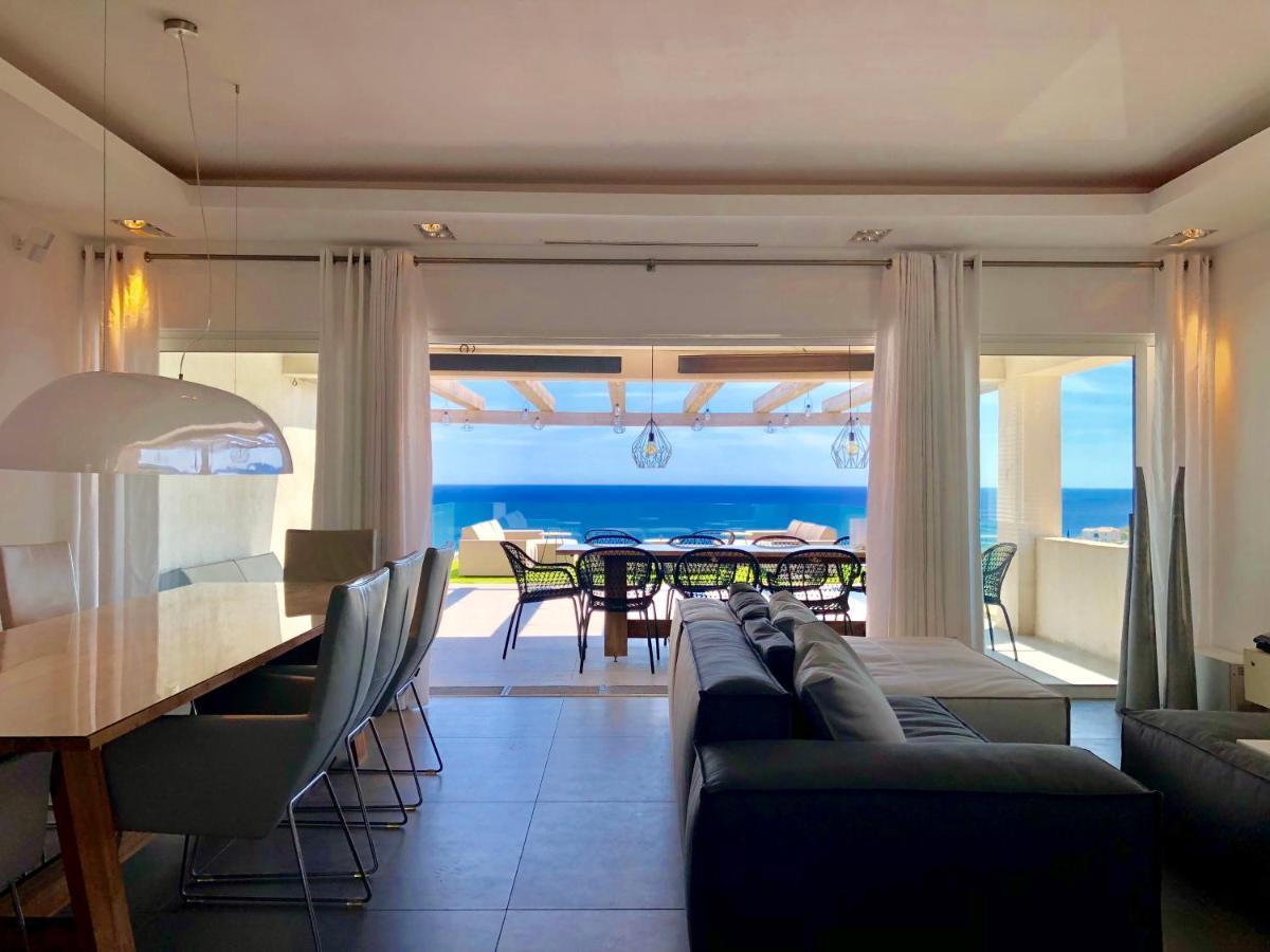 فيلا Vue Panoramique Sur La Baie De St Tropez لي إيسامبر المظهر الخارجي الصورة